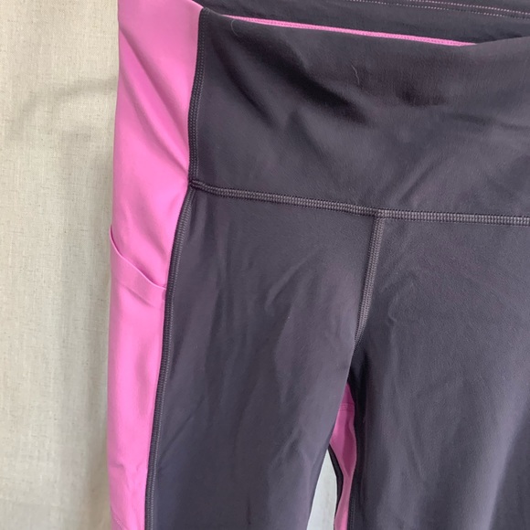 ATHLETA Yin 7/8 Tight in Powervita - Picture 4 of 8